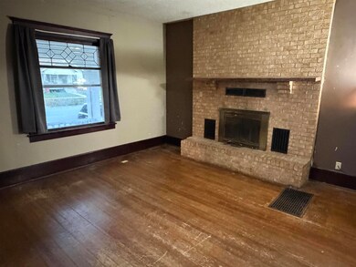 817 Mechanic St, Emporia, KS 66801 - photo 4