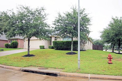 30627 N Sulphur Creek Dr, Magnolia, TX 77355 - photo 2