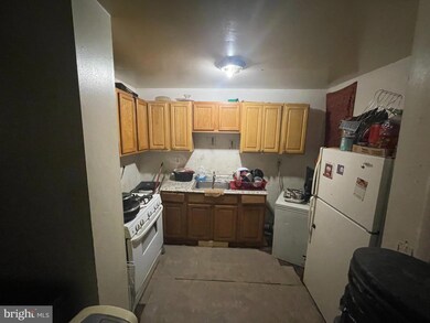 1711 N Caroline St, Baltimore, MD 21213 - photo 6