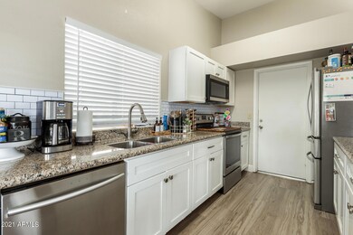 131 W Ivyglen St, Mesa, AZ 85201 - photo 7