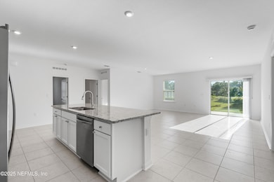 8 Bannbury Ln, Palm Coast, FL 32137 - photo 2