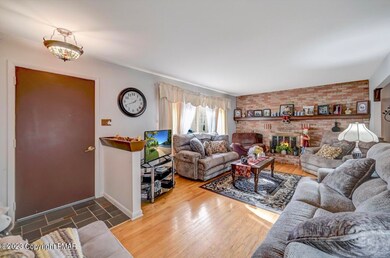 2567 Ridgeway Dr, Sciota, PA 18354 - photo 4