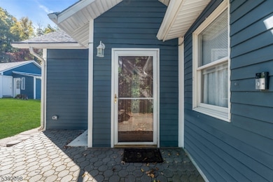 124 Chincopee Rd, Lake Hopatcong, NJ 07849 - photo 6