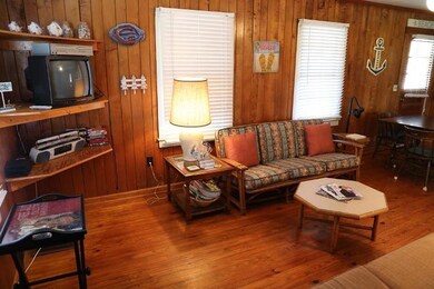 living area 2