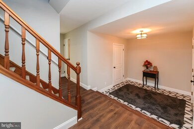 565 W Graisbury Ave, Audubon, NJ 08106 - photo 3