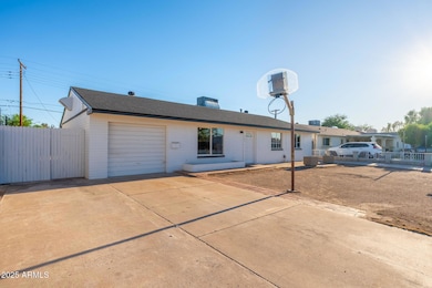 6223 W Earll Dr, Phoenix, AZ 85033 - photo 3