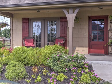 10912 S Sycamore St, Jenks, OK 74037 - photo 2