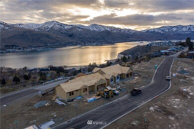 704 W Golf Course Dr, Chelan, WA 98816 - photo 7