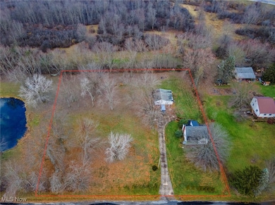 1190 Calla Rd W, Youngstown, OH 44514 - photo 2