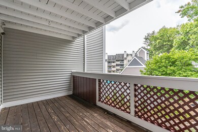 12887B Grays Pointe Rd, Fairfax, VA 22033 - photo 7