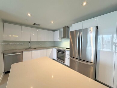 CANVAS unit 3409, Miami, FL 33132 - photo 3