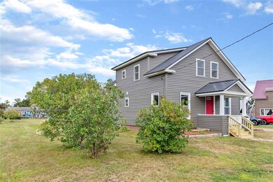 20 Kilkenny St, Lancaster, NH 03584 - photo 5