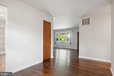 10913 Jolly Way, Kensington, MD 20895 - photo 5