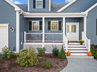 95 Hummingbird Ln unit 22, Groton, MA 01450 - photo 2