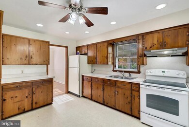 31 Thornton Gap Church Rd, Sperryville, VA 22740 - photo 5