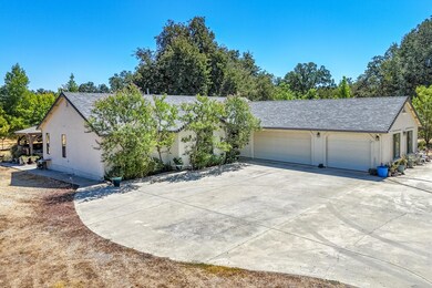 8533 Maynard Rd, Palo Cedro, CA 96073 - photo 6