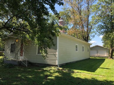 1301 S 32nd St, Parsons, KS 67357 - photo 2