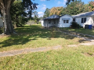 1026 Henderson St, Thibodaux, LA 70301 - photo 2