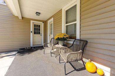 215 Symmes St, Cleves, OH 45002 - photo 2