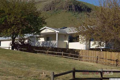 1316 4th St unit Above the ball field, Asotin, WA 99402 - photo 6