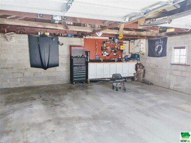 461 Euclid Ave, Cherokee, IA 51012 - photo 7