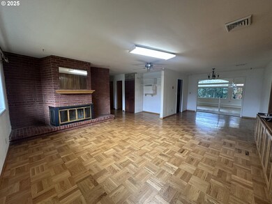 3122 NE Willamette Ave, Adair Village, OR 97330 - photo 5