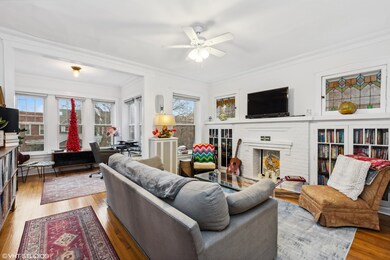 1633 W Catalpa Ave unit 2, Chicago, IL 60640 - photo 3