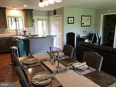 902 Pritchard Place unit 902, Newtown Square, PA 19073 - photo 2