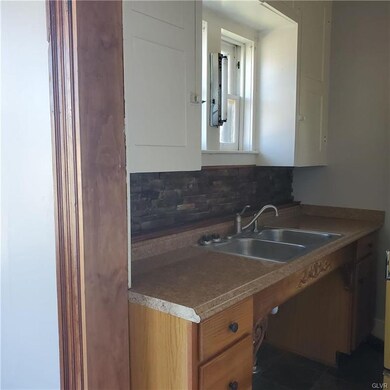 105 2nd St unit 1N, Slatington, PA 18080 - photo 4