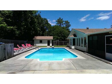 Swimming Pool/Hot Tub/Sauna.