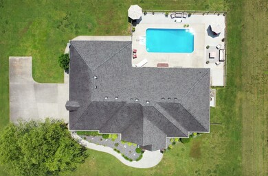 239 Highland Cir, Shelbyville, TN 37160 - photo 7