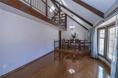 9021 Acuff Ln, Lenexa, KS 66215 - photo 3