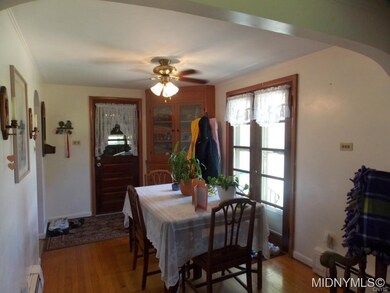 Ding room with french doors