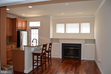 11823 Regents Park Dr, Germantown, MD 20876 - photo 6