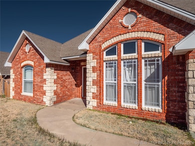 1211 Rosewood, McAlester, OK 74501 - photo 3