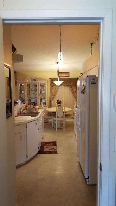 Entry to kitchen
