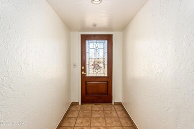 651 E Apache Circle