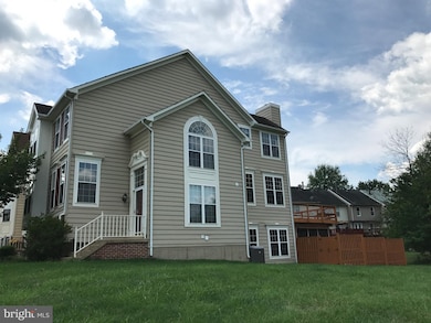 46870 Graham Cove Square, Sterling, VA 20165 - photo 2