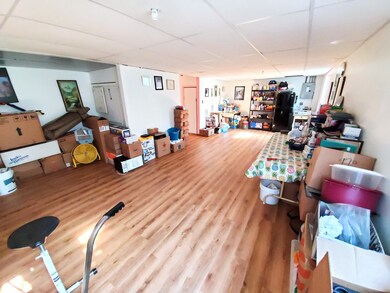 970 N Commonwealth Ave, Aurora, IL 60506 - photo 6