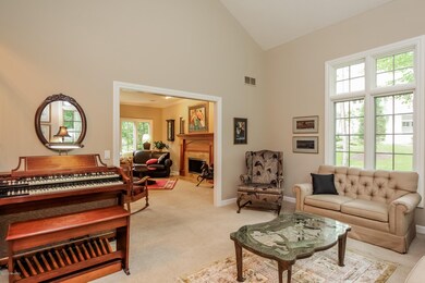 005-Living_Room-1887311-medium