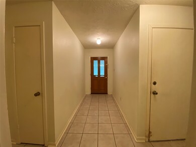 29522 Brookchase Dr, Spring, TX 77386 - photo 2