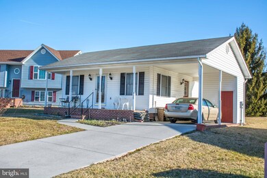 935 Dutchess Cir, Strasburg, VA 22657 - photo 4