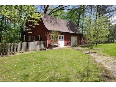 8726 Lewis Rd, Olmsted Falls, OH 44138 - photo 4