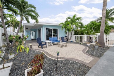 Key_Colony_Beach_390_4th_St_Exterior_Bac
