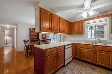 226 Flintlock Village unit 2, Wells, ME 04090 - photo 4