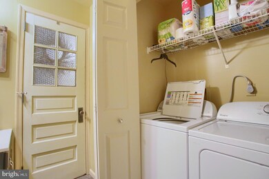 403 Washington Blvd, Womelsdorf, PA 19567 - photo 6