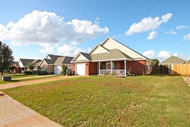 212 Wembley Dr, Warner Robins, GA 31088 - photo 2