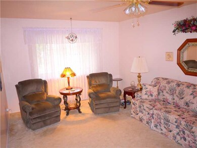 Living Room. This bright Livingroom is Large enoug