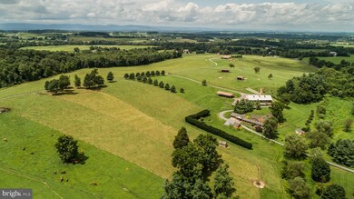 12622 Bunker Hill Rd, Union Bridge, MD 21791 - photo 4