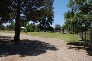 1260 S Mcqueen Rd, Chandler, AZ 85286 - photo 3